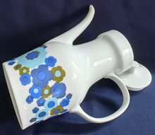 Lade das Bild in den Galerie-Viewer, MOCCA~ KAFFEEKANNE MIT DECKEL - Porzellan, Flora Blumenblüten Pflanzen Motiv Dekor