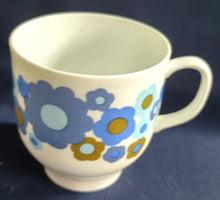 Lade das Bild in den Galerie-Viewer, 2er MOCCA~ KAFFEEGEDECK - Porzellan, Flora Blumenblüten Pflanzen Motiv Dekor