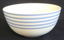 Lade das Bild in den Galerie-Viewer, 2er Set FRÜHSTÜCKS~ MÜSLISCHÜSSELN - Porzellan, Streifen Balken Linien Kreise Tupfen Punkte Motiv Dekor