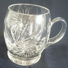 Lade das Bild in den Galerie-Viewer, GETRÄNKE~ PILSGLAS - 24% Pbo Bleikristall, Flora Blumenblüten Oktogramm Achtstern Motiv Dekor