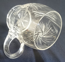 Lade das Bild in den Galerie-Viewer, GETRÄNKE~ PILSGLAS - 24% Pbo Bleikristall, Flora Blumenblüten Oktogramm Achtstern Motiv Dekor