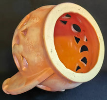 Lade das Bild in den Galerie-Viewer, 3er Set WINDDUFT TEELICHTHALTER - Keramik / Steingut, Farblich Meliertes Durchbrochen Kreise Sichel Dreieck Motiv Dekor