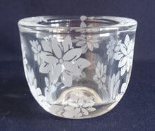 Lade das Bild in den Galerie-Viewer, TEELICHTHALTER - Hartglas, Flora Blumenblüten Blatt Blätter Pflanzen Motiv Dekor (nBC)