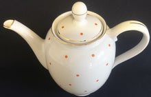 Lade das Bild in den Galerie-Viewer, GROßE KAFFEEKANNE MIT DECKEL "Floss" - Porzellan, Goldrand Linien Punkte Tupfen Kreise Motiv Dekor (BC)