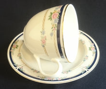 Lade das Bild in den Galerie-Viewer, 2er Set 2er KAFFEEGEDECKE "Patricia" - Porzellan, Goldrand Flora Rosenblumen Kettenglieder Motiv Dekor