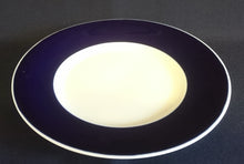 Lade das Bild in den Galerie-Viewer, 2er Set 3er KAFFEEGEDECK - Fine China Porzellan, Karo Relief Echt Kobalt Breite Linien Balken Motiv Dekor (BC)