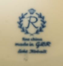 Lade das Bild in den Galerie-Viewer, 2er Set KAFFEETASSEN - Fine China Porzellan, Karo Relief Echt Kobalt Breite Linien Balken Motiv Dekor (BC)