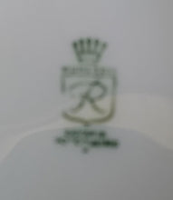 Lade das Bild in den Galerie-Viewer, 3er Set MILCHKÄNNCHEN & ZUCKERDOSE + DECKEL - Porzellan, Flora Weinblatt Blätter Pflanzen Ranken Motiv Dekor