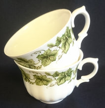 Lade das Bild in den Galerie-Viewer, 2er Set 2er TEEGEDECKE - Porzellan, Flora Weinblatt Blätter Pflanzen Ranken Motiv Dekor