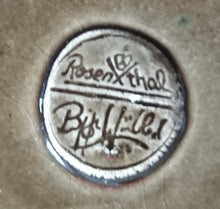 Lade das Bild in den Galerie-Viewer, FONDUE SET (4 Teilig) "Brotzeit" "Studio Linie" - Keramik / Steingut & Metall, Antikes Abstraktes Kreise Striche Blüten Motiv Dekor, Bjön Wiinblad Design (BC)