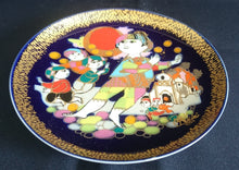 Lade das Bild in den Galerie-Viewer, 2er Set WAND SAMMELTELLER "Studio Linie" "Aladin und die Wunderlampe I & II" - Porzellan, Märchen Geschichte Gold Dekor, Björn Wiinblad Design