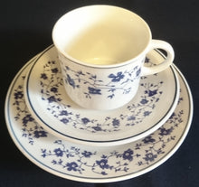 Lade das Bild in den Galerie-Viewer, 2er Set DESSERTTELLER - Keramik / Steingut, Flora Blumenblüten Ranken Pflanzen Blatt Blätter Motiv Dekor