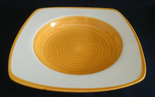 Lade das Bild in den Galerie-Viewer, 2er Set SUPPENTELLER - Keramik / Steingut, Wirbel Kreise Spirale Rand Motiv Dekor