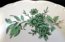 Lade das Bild in den Galerie-Viewer, DESSERTTELLER - Porzellan, Flora Blumen Blüten Blatt Blätter Pflanzen Relief Rand Motiv Dekor