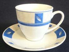Lade das Bild in den Galerie-Viewer, KAFFEETASSE - Porzellan, Flora Blatt Blätter Abstrakt Viereck Motiv Dekor