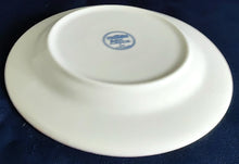 Lade das Bild in den Galerie-Viewer, DESSERTTELLER - Porzellan, Advent Weihnachten Winter Schnee Baum Bäume Rand Symbole Motiv Dekor