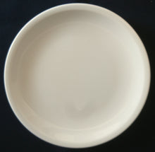 Lade das Bild in den Galerie-Viewer, DESSERTTELLER - Porzellan, Einfärbiges Gastronomisches Motiv Dekor