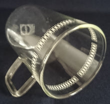 Lade das Bild in den Galerie-Viewer, TEETASSE "Verran" - Hartglas, Geometrisch Quadrat Viereck Balken Motiv Dekor