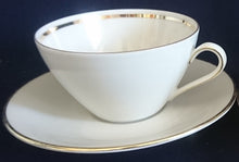 Lade das Bild in den Galerie-Viewer, TEETASSE - Porzellan, Goldrand Klassisch Motiv Dekor (3xBC&8xnBC)