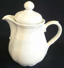 Lade das Bild in den Galerie-Viewer, MOCCAKÄNNCHEN MIT DECKEL - Porzellan, Abstrakt Zeichen Symbole Relief Motiv Dekor