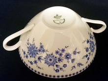 Lade das Bild in den Galerie-Viewer, 2er Set SUPPENTASSEN - Porzellan, Flora Pflanzen Blumenblüten Kreise Punkte Rand Motiv Dekor