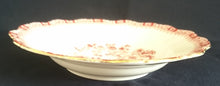Lade das Bild in den Galerie-Viewer, SUPPENTELLER "Theresia" - Porzellan, Asiatischer Garten Flora Blumen Pflanzen Abstrakt Motiv Gewölbter Goldrand Dekor