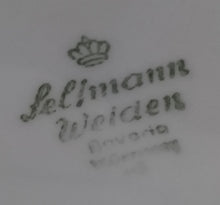 Lade das Bild in den Galerie-Viewer, SUPPENTELLER - Porzellan, Runde Eckige Oktagon Form Geo Abstrakt Relief Motiv Dekor