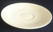 Lade das Bild in den Galerie-Viewer, UNTERTASSE - Porzellan, Gastronomisches Einfärbiges Motiv Dekor