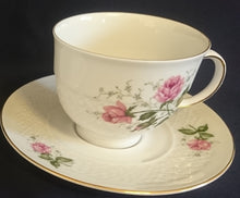 Lade das Bild in den Galerie-Viewer, 3er KAFFEEGEDECK "Annabell" - Porzellan, Goldrand Flora Rosenblumen Blüten Relief Motiv Dekor
