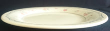 Lade das Bild in den Galerie-Viewer, SPEISETELLER - Keramik / Steingut, Barock Rand Flora Blumen Blüten Motiv Dekor