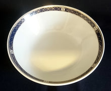 Lade das Bild in den Galerie-Viewer, 3er Set GROßE~ MITTLERE~ & KLEINE~ BEILAGENSCHÜSSEL - Porzellan, Abstrakt Linien Kreuze Goldrand Muster Motiv Dekor