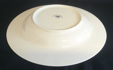 Lade das Bild in den Galerie-Viewer, 2er Set SUPPENTELLER - Porzellan, Abstrakt Linien Kreuze Goldrand Muster Motiv Dekor