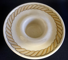 Lade das Bild in den Galerie-Viewer, 2er Set EIERBECHER "Corda Avana" - Porzellan, Gedrehtes Seil Zopf Strick Motiv Dekor