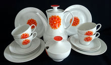 Lade das Bild in den Galerie-Viewer, ZUCKERDOSE MIT DECKEL - Porzellan, Flora Abstrakt Blumenblüten Pflanzen Motiv Dekor