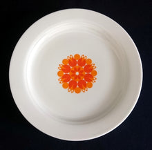 Lade das Bild in den Galerie-Viewer, 20 Teiliges Kaffeeservice - Porzellan, Geometrisches Abstraktes Wellen Zeichen Motiv Dekor