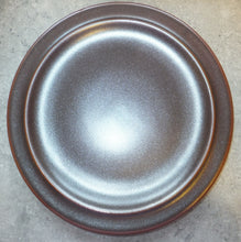 Lade das Bild in den Galerie-Viewer, SPEISETELLER - Keramik / Steingut, Einfärbiges Klassisches Landhaus Motiv Dekor