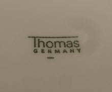 Lade das Bild in den Galerie-Viewer, KAFFEEKANNE MIT DECKEL "York Cubic" - Porzellan, Abstrakt Geometrisches Balken Rechteck Geschwungene Streifen Motiv Dekor