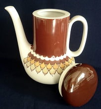 Lade das Bild in den Galerie-Viewer, 5er Set KAFFEEKANNE MIT DECKEL & MILCKÄNNCHEN & ZUCKERDOSE MIT DECKEL - Porzellan, Geometrisches Abstraktes Wellen Zeichen Motiv Dekor