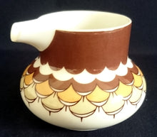 Lade das Bild in den Galerie-Viewer, 20 Teiliges Kaffeeservice - Porzellan, Geometrisches Abstraktes Wellen Zeichen Motiv Dekor