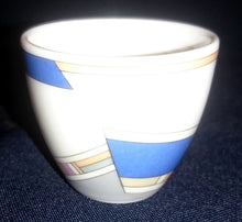 Lade das Bild in den Galerie-Viewer, 2er Set EIERBECHER "York Cubic" - Porzellan, Abstrakt Geometrisches Balken Rechteck Geschwungene Streifen Motiv Dekor