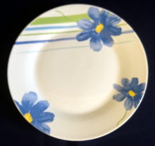 Lade das Bild in den Galerie-Viewer, 2er Set SPEISETELLER - Porzellan, Flora Pflanzen Blumenblüten Striche Linien Motiv Dekor (BC)