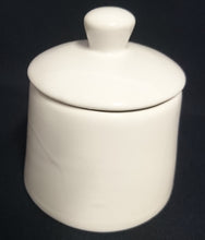 Lade das Bild in den Galerie-Viewer, 3er Set MILCHKÄNNCHEN & ZUCKERDOSE MIT DECKEL "Atrium" - Porzellan, Gastronomisches Einfärbiges Motiv Form Dekor (BC)