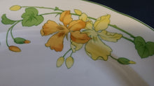 Lade das Bild in den Galerie-Viewer, DESSERTTELLER "Geranium" - Porzellan, Flora Pflanzen Geranien Blumenblüten Blatt Blätter Motiv Dekor
