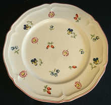 Lade das Bild in den Galerie-Viewer, DESSERTTELLER "Petite Fleur" - Porzellan, Flora Verschiedene Blumenblüten Blatt Blätter Motiv Dekor