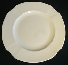 Lade das Bild in den Galerie-Viewer, 2er Set 3er KAFFEEGEDECKE - Porzellan, Moderne Gastronomische Gewölbte Relief Form Motiv Dekor