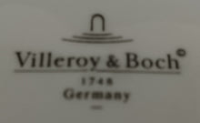 Lade das Bild in den Galerie-Viewer, 2er Set UNTERTASSEN - Porzellan, Moderne Gastronomische Gewölbte Relief Form Motiv Dekor