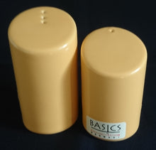 Lade das Bild in den Galerie-Viewer, SALZSTREUER "Pasiega" - Keramik / Steingut, Abgeschrägte Form Einfärbiges Motiv Dekor (BC)