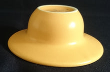 Lade das Bild in den Galerie-Viewer, EIERBECHER "Pasiega" - Keramik / Steingut, Abgeschrägte Form Einfärbiges Motiv Dekor (BC)