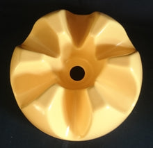 Lade das Bild in den Galerie-Viewer, 3er Set TEEKANNE MIT DECKEL & STÖVCHEN "Pasiega" - Keramik / Steingut & Holz, Abstrakt Geometrische Gezackte Linien Motiv Dekor