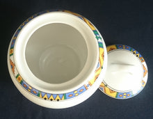 Lade das Bild in den Galerie-Viewer, 3er Set MILCHKÄNNCHEN & ZUCKERDOSE MIT DECKEL - Porzellan, Abstrakt Symbole Zeichen Geometrisches Motiv Dekor